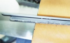 從不信到相信,不銹鋼激光焊接機(jī)釆購(gòu)選通發(fā)激光